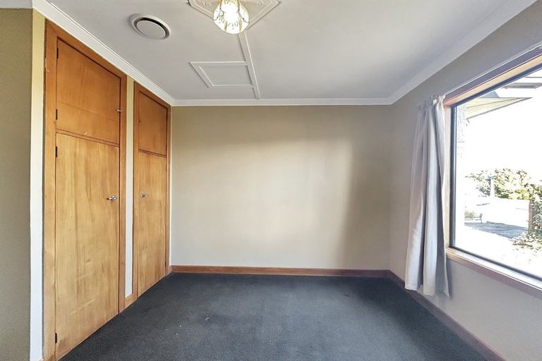 Photo of property in 16 Milton Street, Gore, 9710