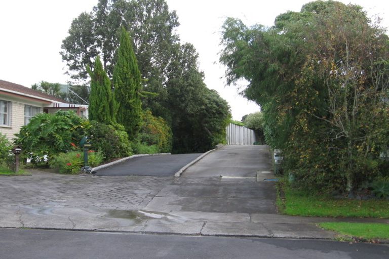 Photo of property in 15 Markham Place, Bucklands Beach, Auckland, 2012
