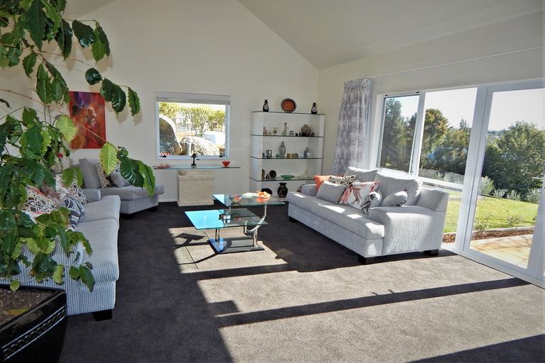 Photo of property in 36 Rarere Terrace, Kerikeri, 0230