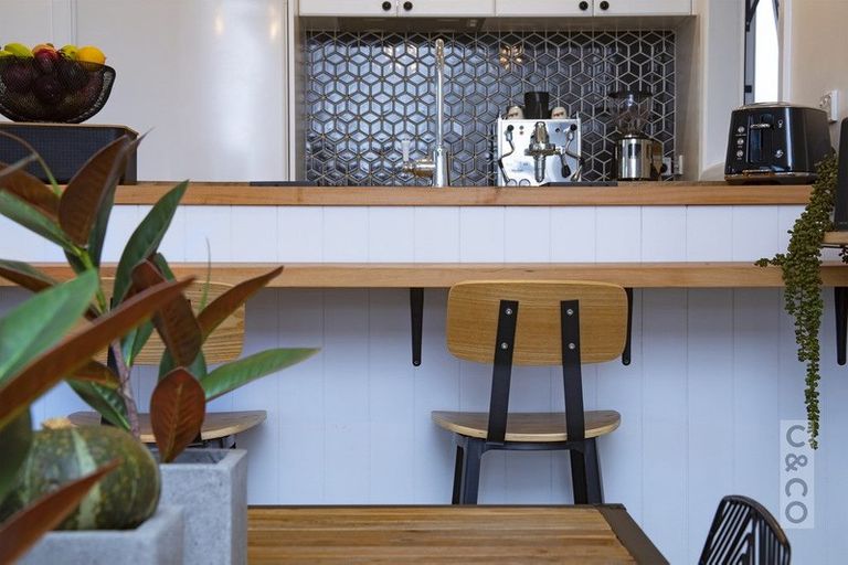 Photo of property in 37 Kaipara Portage Road, Riverhead, 0820