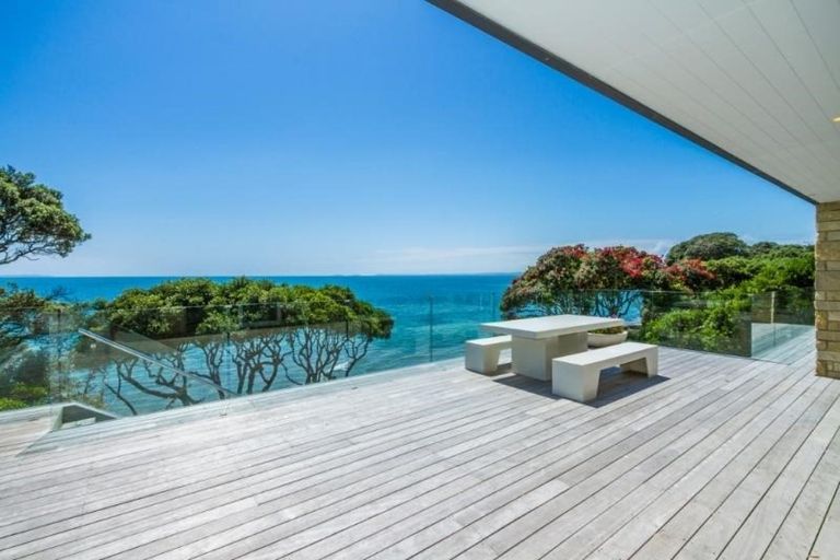 Photo of property in 2/34 Whitby Crescent, Mairangi Bay, Auckland, 0630