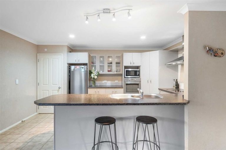 Photo of property in 97 Valley Road, Pukekohe, 2120