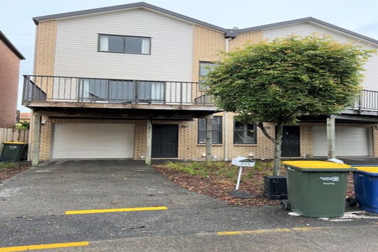 Photo of property in St Claire Village, 228/172 Mcleod Road, Te Atatu South, Auckland, 0610
