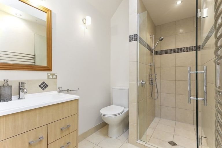 Photo of property in 53 Jelas Road, Red Beach, 0932