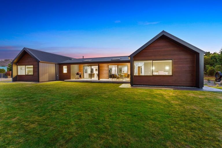Photo of property in 5 Bressay Way, Waikanae, 5036