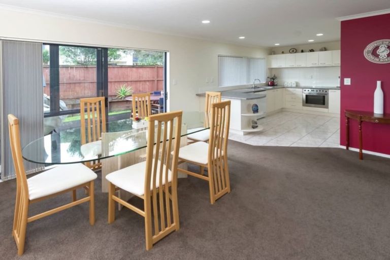 Photo of property in 18 Navan Place, Dannemora, Auckland, 2016