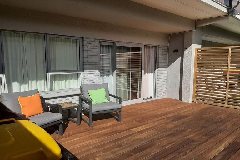 Photo of property in 40m Maunganui Road, Mount Maunganui, 3116