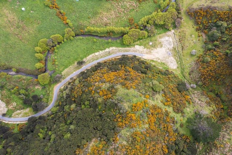 Photo of property in 520 Makara Road, Makara, 6972