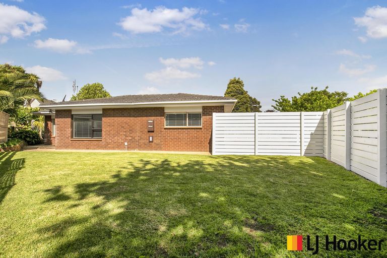 Photo of property in 6 Muirfield Street, Wattle Downs, Auckland, 2103