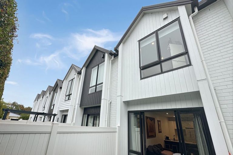 Photo of property in 2/1 Jersey Avenue, Mount Albert, Auckland, 1025