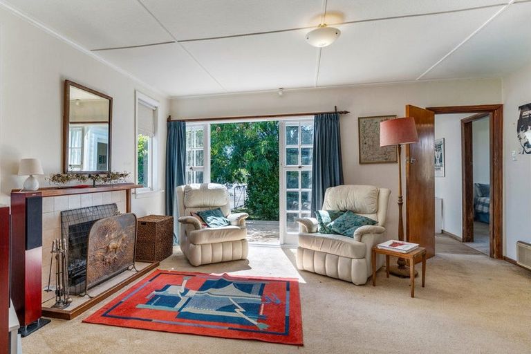 Photo of property in 10 Moreton Road, Carterton, 5713