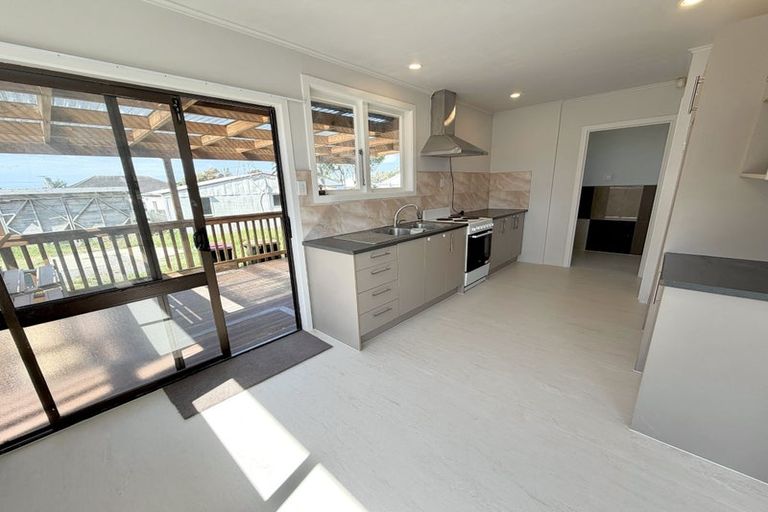 Photo of property in 12 Boundary Road, Clover Park, Auckland, 2019