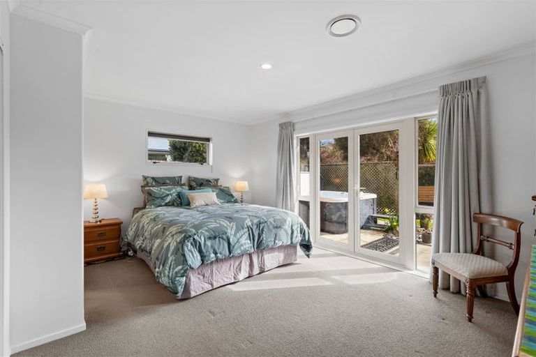 Photo of property in 7 Church Street, Oxford, 7430