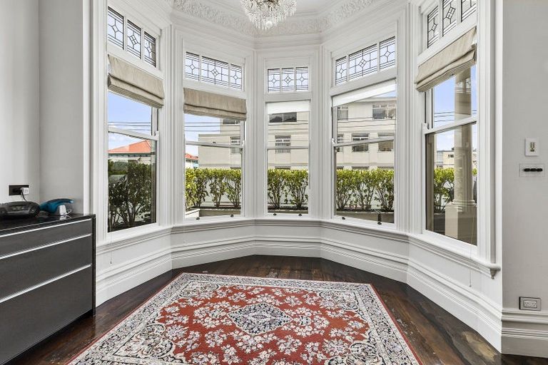 Photo of property in 25 Brougham Street, Mount Victoria, Wellington, 6011