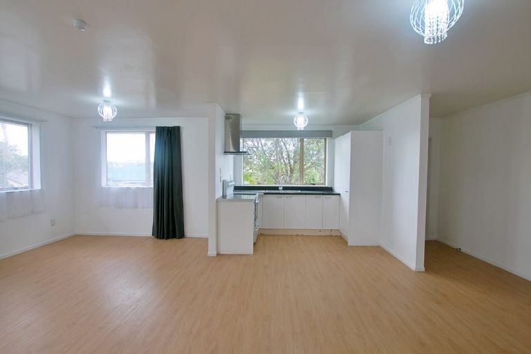 Photo of property in 56 Ruze Vida Drive, Massey, Auckland, 0614