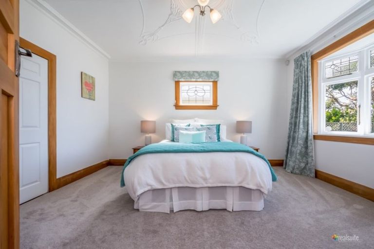 Photo of property in 38 Saint Ronans Avenue, Waterloo, Lower Hutt, 5011