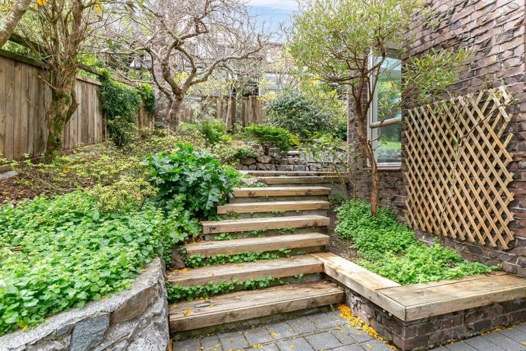 Photo of property in 7 Nadia Grove, Khandallah, Wellington, 6035