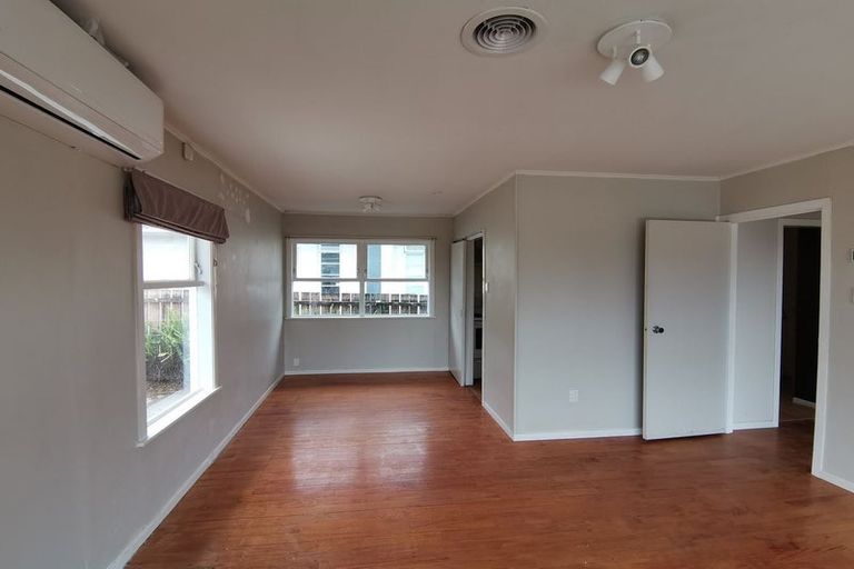 Photo of property in 15b Rimu Road, Mangere Bridge, Auckland, 2022