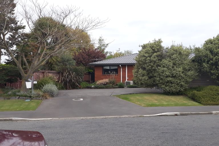 Photo of property in 37 Kowhai Avenue, Rangiora, 7400
