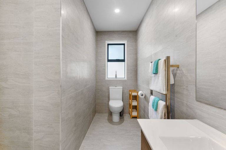 Photo of property in 99 Stoneridge Terrace, Whitford, Manurewa, 2576