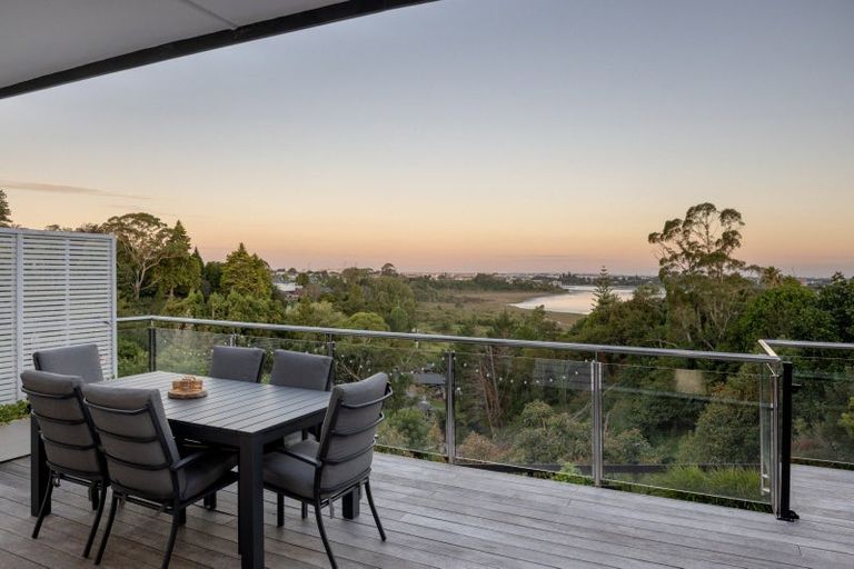 Photo of property in 24 Claremont Terrace, Otumoetai, Tauranga, 3110