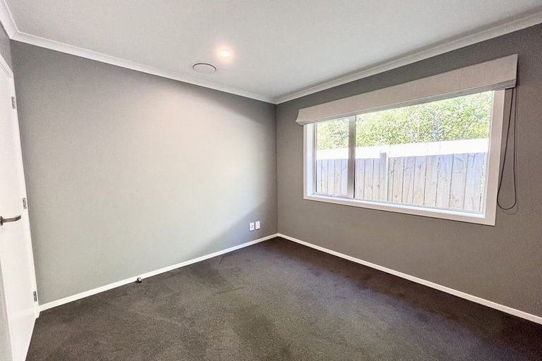 Photo of property in 3 Grovedale Square, Wainuiomata, Lower Hutt, 5014