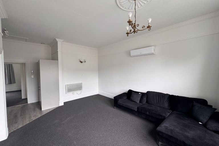Photo of property in 2a Russell Terrace, Newtown, Wellington, 6021