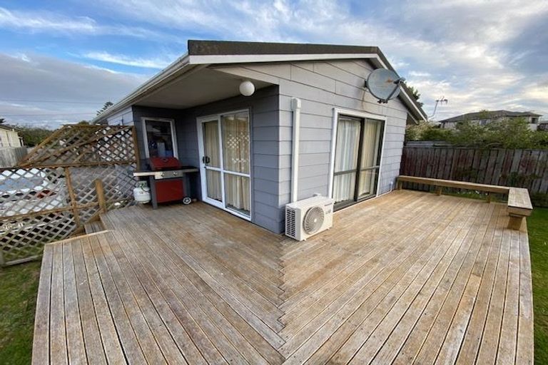 Photo of property in 8a Tarawera Road, Johnsonville, Wellington, 6037