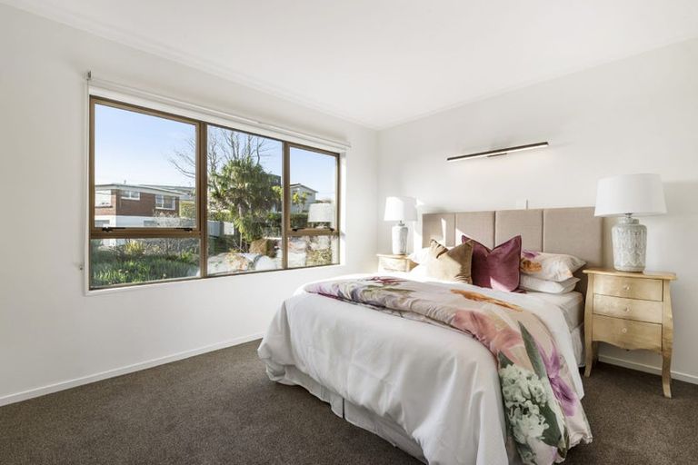 Photo of property in 1/193 East Coast Road, Castor Bay, Auckland, 0620