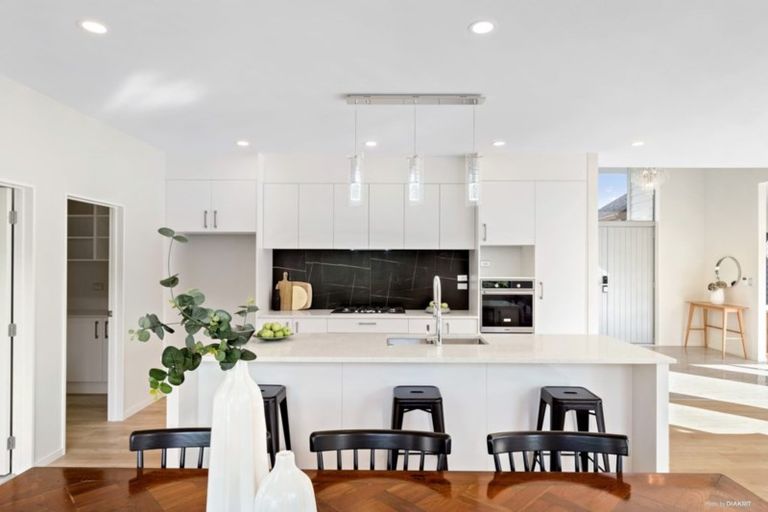 Photo of property in 17 Mcintosh Drive, Pokeno, 2471