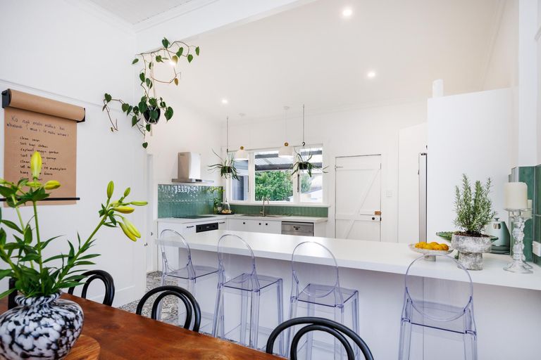 Photo of property in 97 Victoria Avenue, Palmerston North, 4410