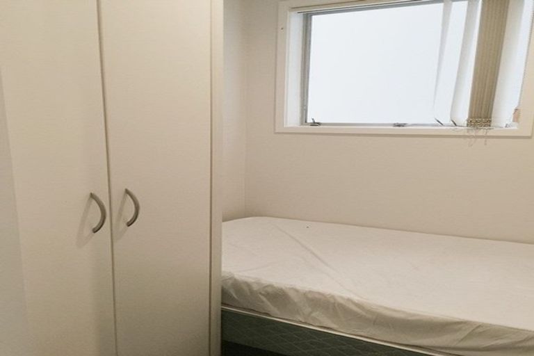 Property details for Harvard On Hobson Apartments, 1a/147 Hobson Street