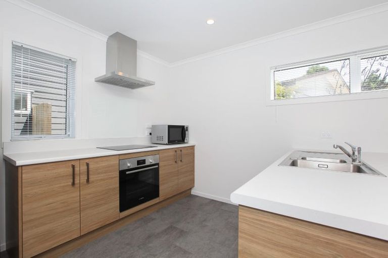 Photo of property in 2/7 Burrows Place, Frankton, Hamilton, 3204