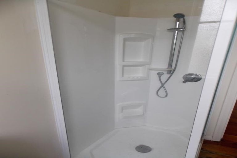 Photo of property in 61 Friend Street, Karori, Wellington, 6012