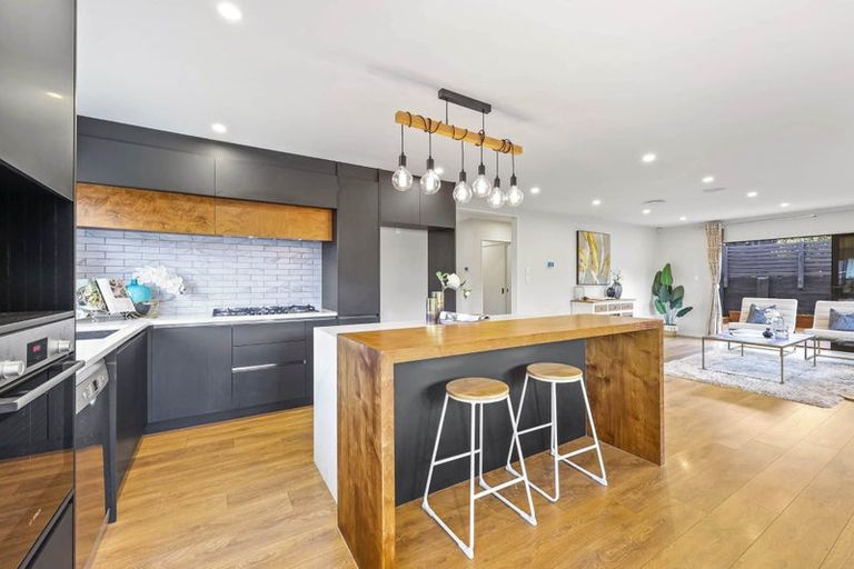 Photo of property in 21b Wells Road, Bucklands Beach, Auckland, 2012