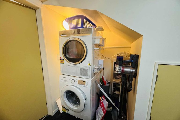 Photo of property in Pirie Street Townhouses, 36/35 Pirie Street, Mount Victoria, Wellington, 6011