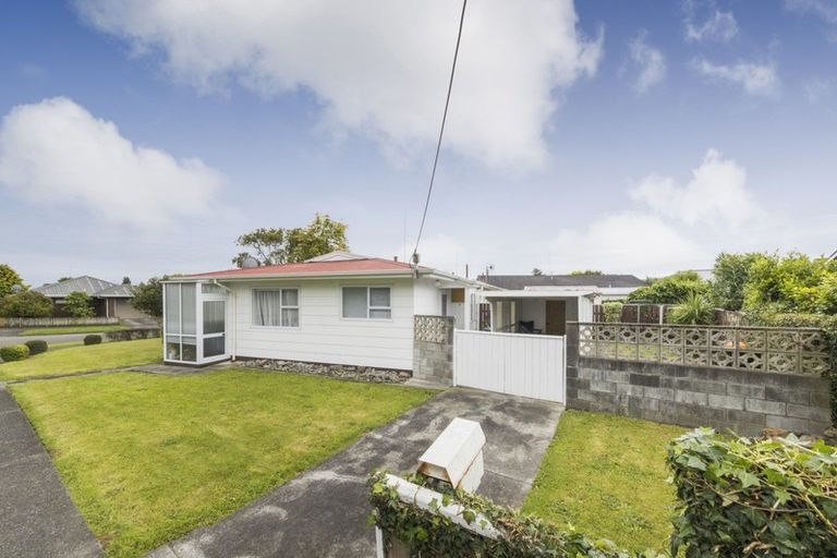 Photo of property in 24 Monrad Street, Highbury, Palmerston North, 4412