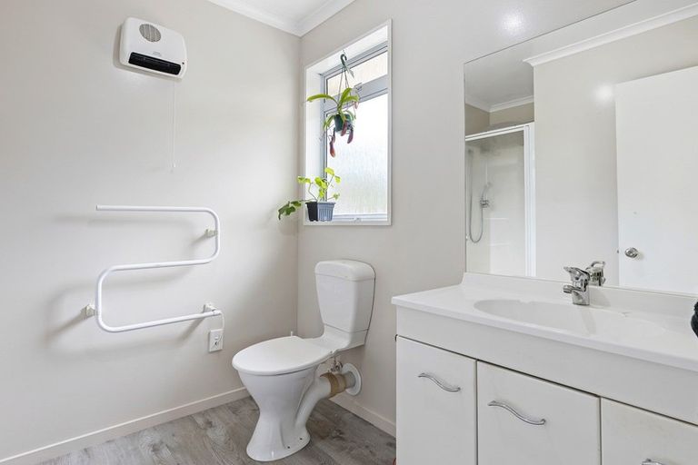 Photo of property in 8 Newton Place, Amberley, 7410