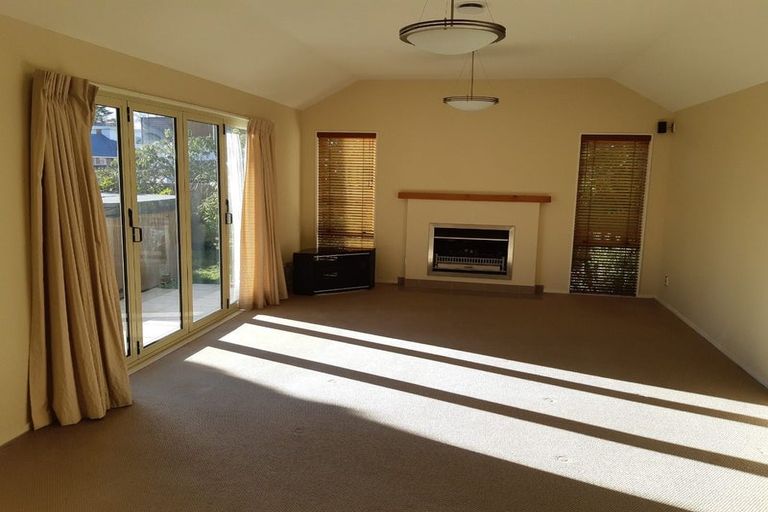 Photo of property in 4 Sunningvale Lane, Ilam, Christchurch, 8053