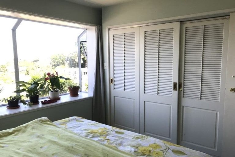 Photo of property in 3/72 Kitchener Road, Milford, Auckland, 0620