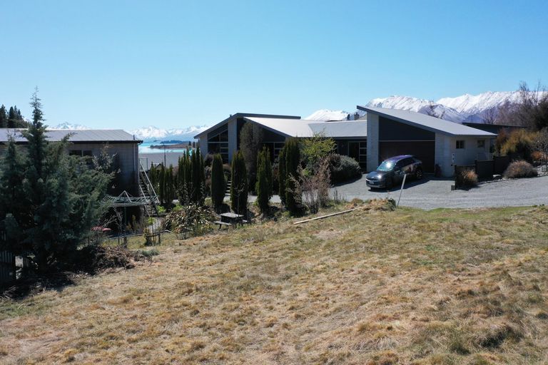 Photo of property in 24 Hamilton Drive, Lake Tekapo, 7999