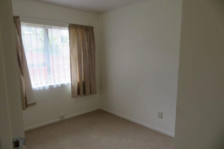 Photo of property in 2/1 Bramley Drive, Farm Cove, Auckland, 2012