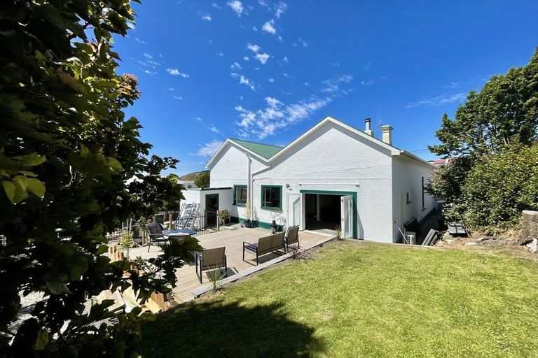 Photo of property in 16 Wansbeck Street, South Hill, Oamaru, 9400