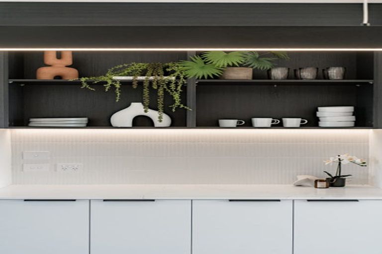 Photo of property in 9 Golden Fall Road, Hobsonville, 0616