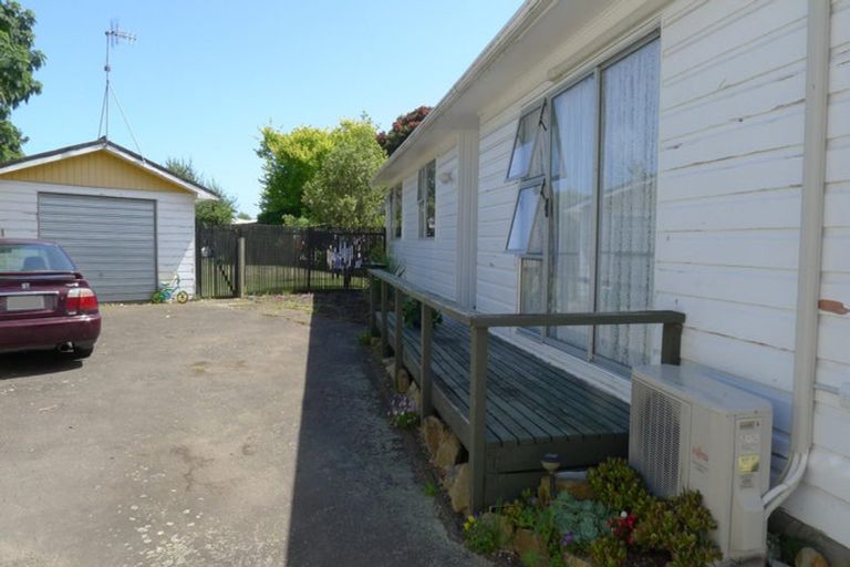 Photo of property in 43 Arawhata Road, Paraparaumu, 5032