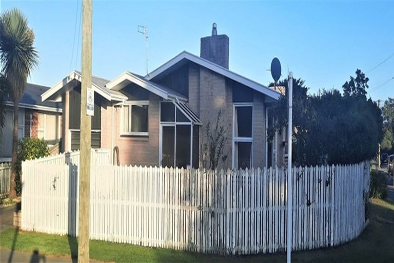 Photo of property in 8 Aorangi Road, Papanui, Christchurch, 8053