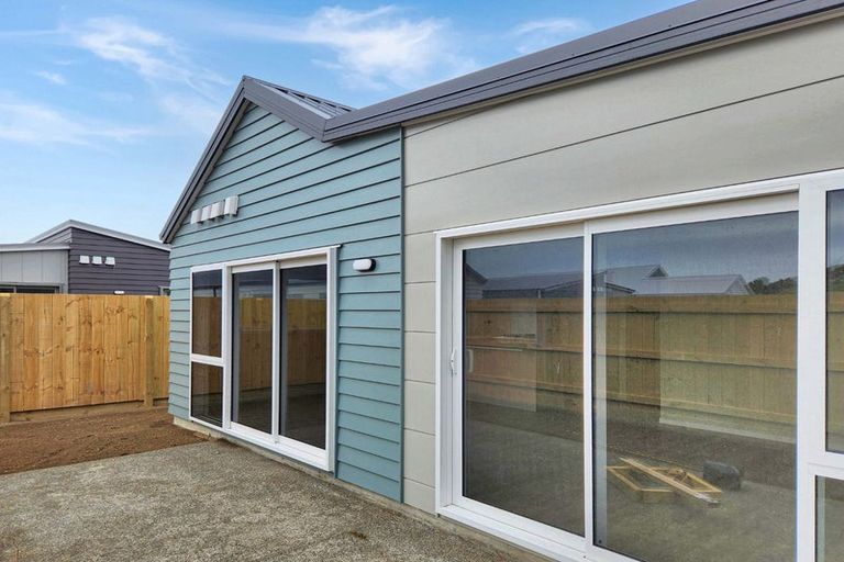 Photo of property in 5 Rotoiti Place, Paraparaumu, 5032