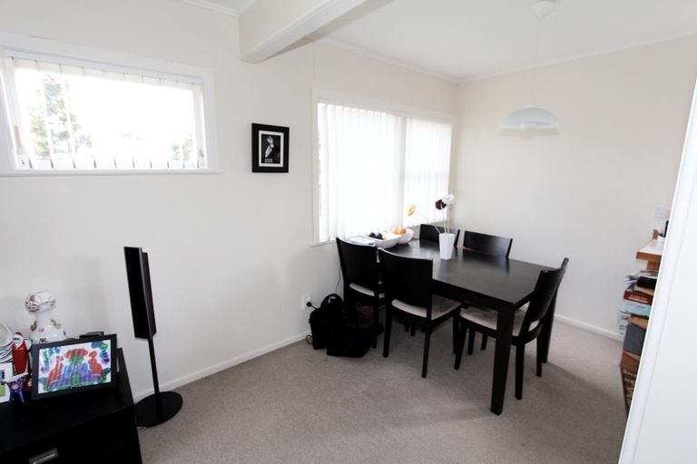 Photo of property in 93 Avondale Road, Avondale, Auckland, 1026