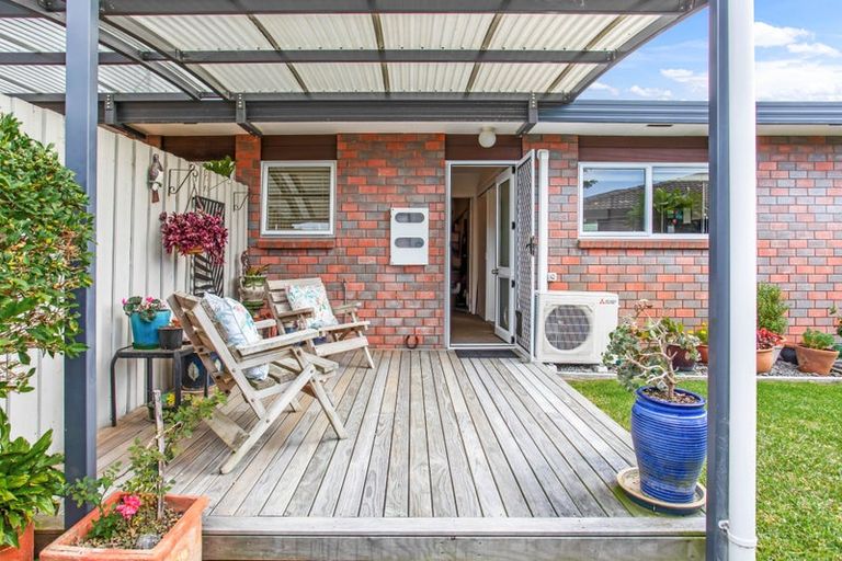 Photo of property in 96b Lakeside Drive, Orewa, 0931