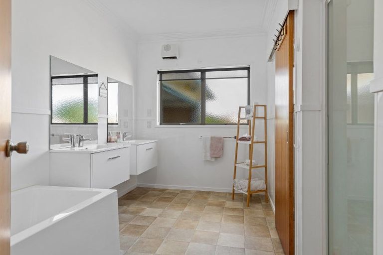 Photo of property in 65 Young Street, Morrinsville, 3300